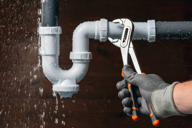 Professional Leak Detection technician working in Hempstead, TX